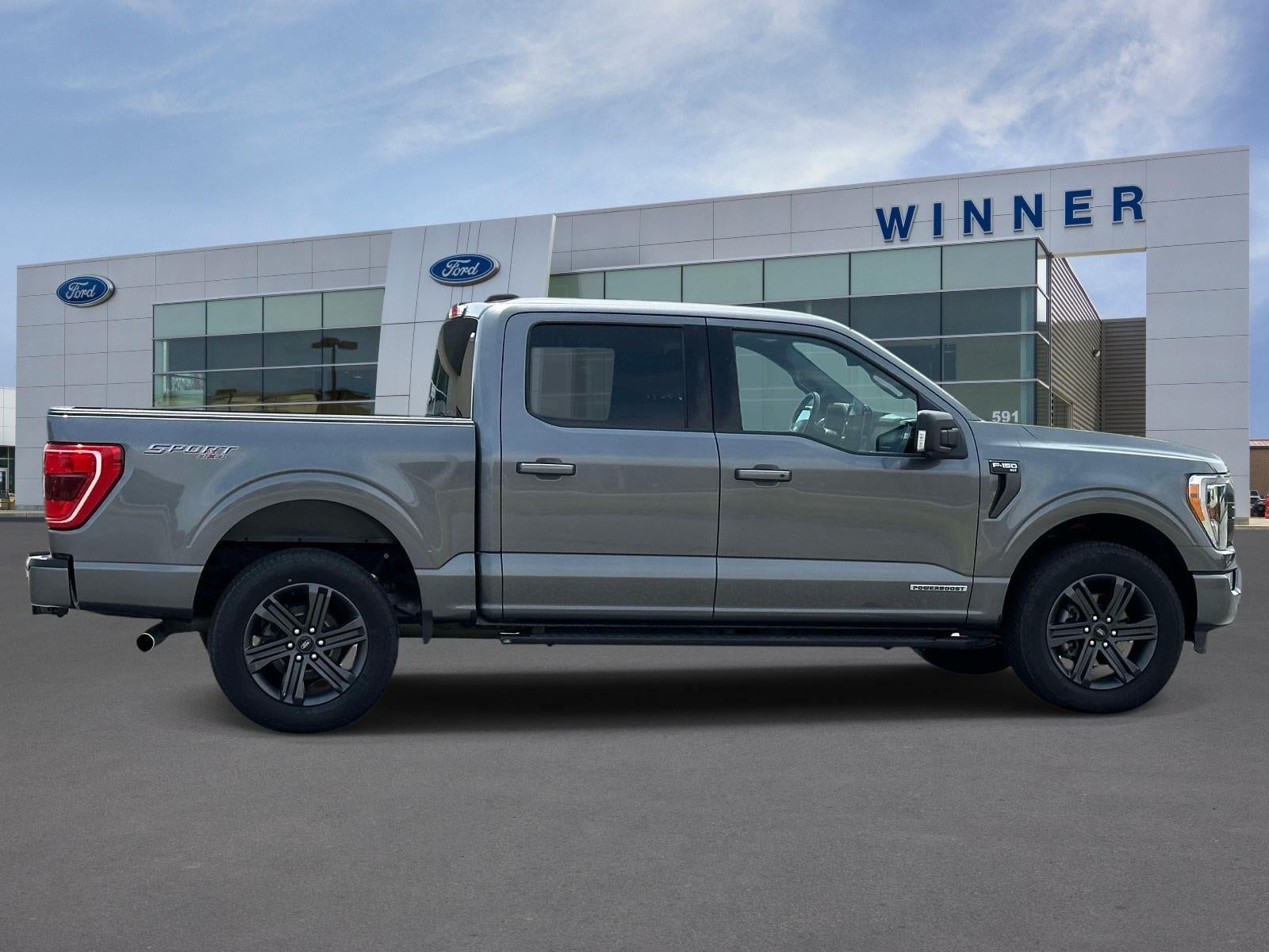 2023 Ford F-150 XLT 4WD SUPERCREW 5.5' BO