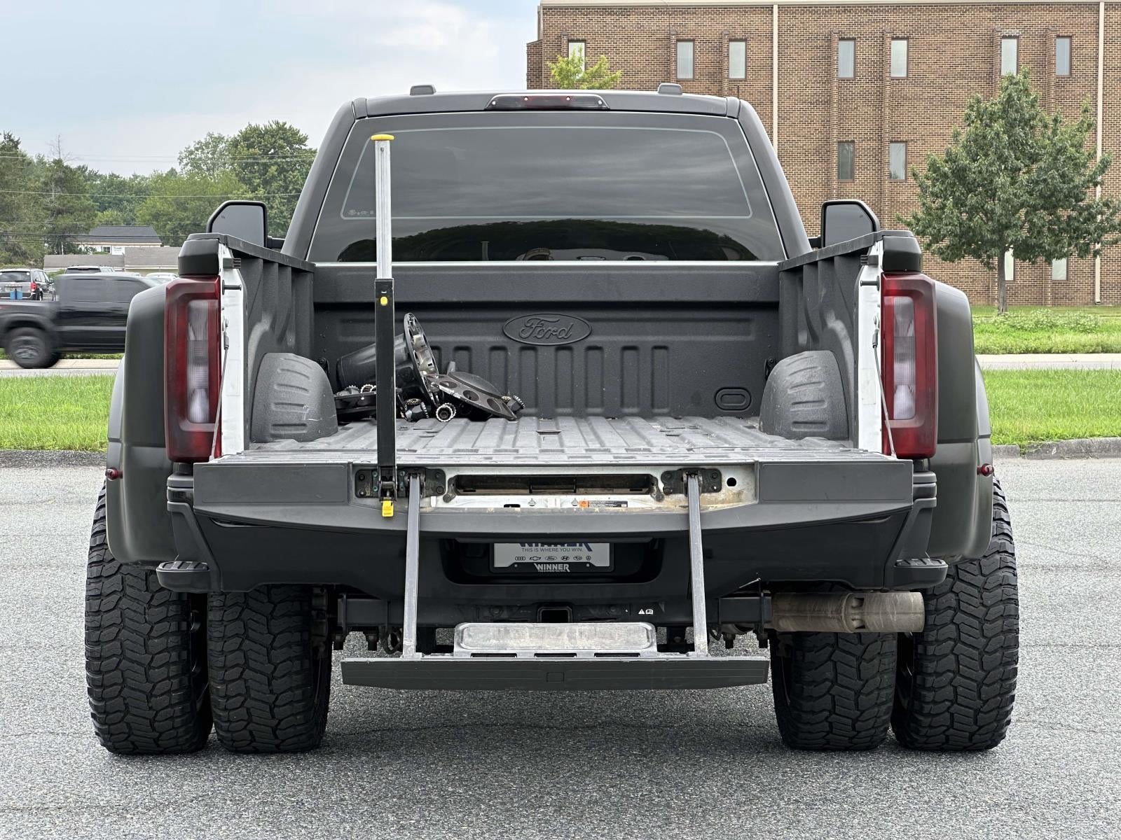 2024 Ford Super Duty F-350 Drw XL