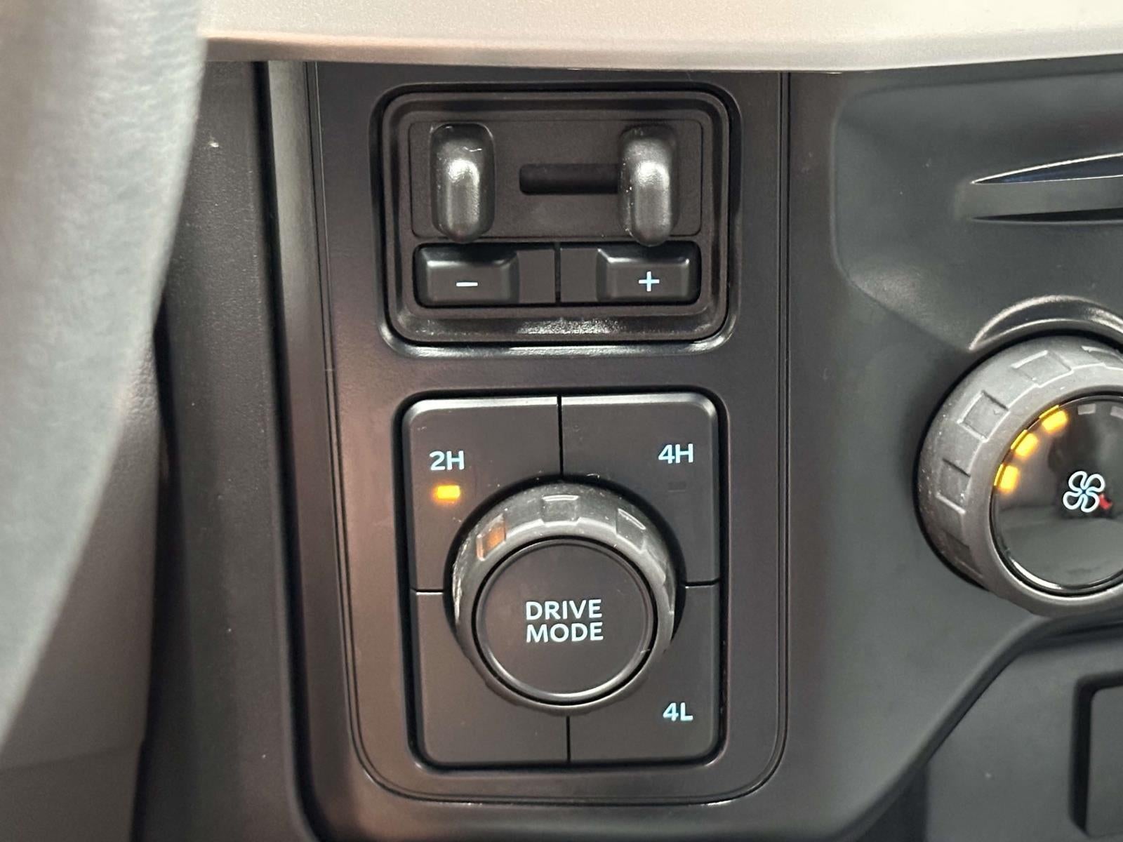 2024 Ford Super Duty F-350 Drw XL