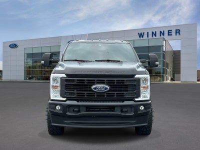 2024 Ford Super Duty F-350 Drw XL