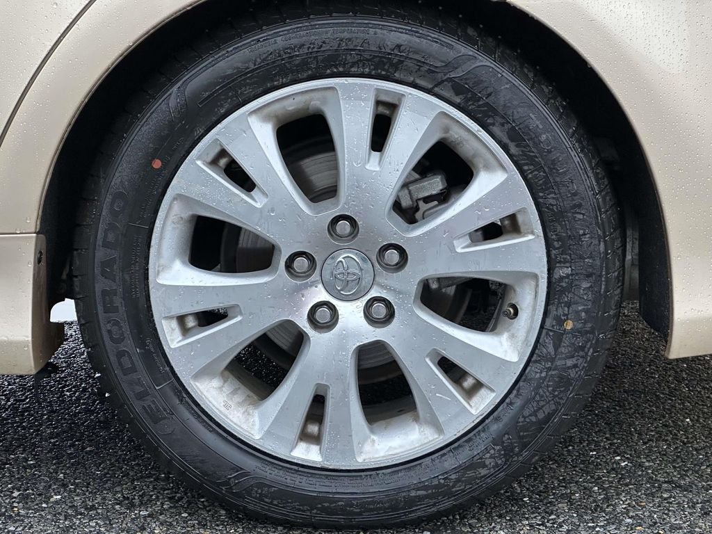 2011 Toyota Avalon Base