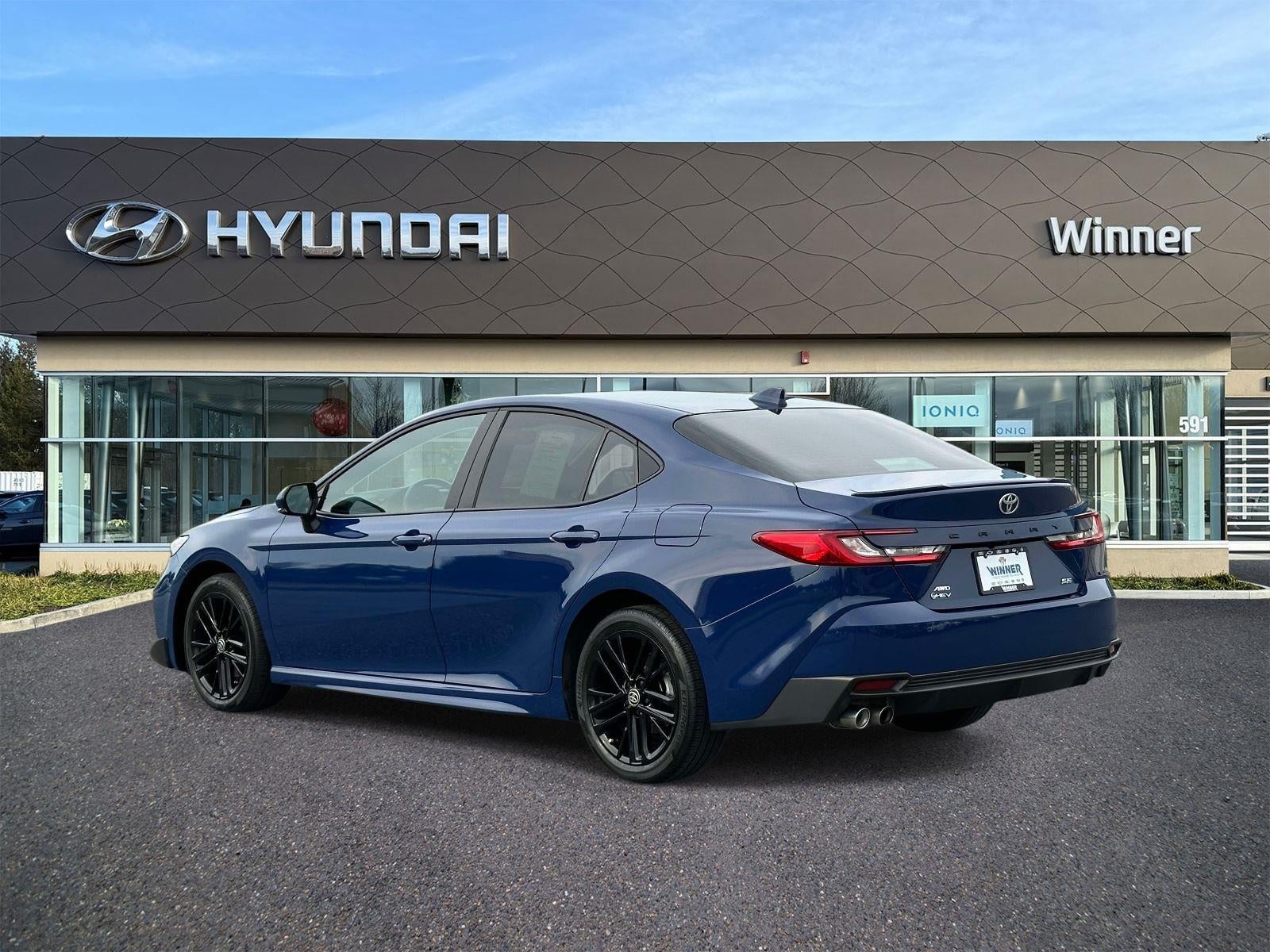 2025 Toyota Camry SE