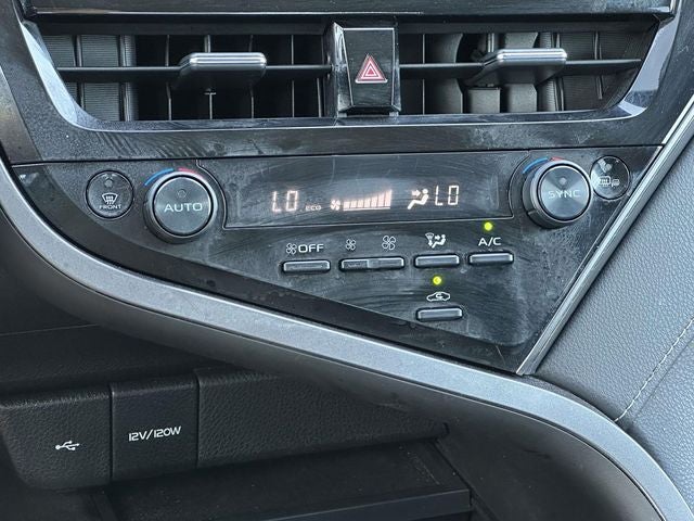 2023 Toyota Camry Hybrid SE