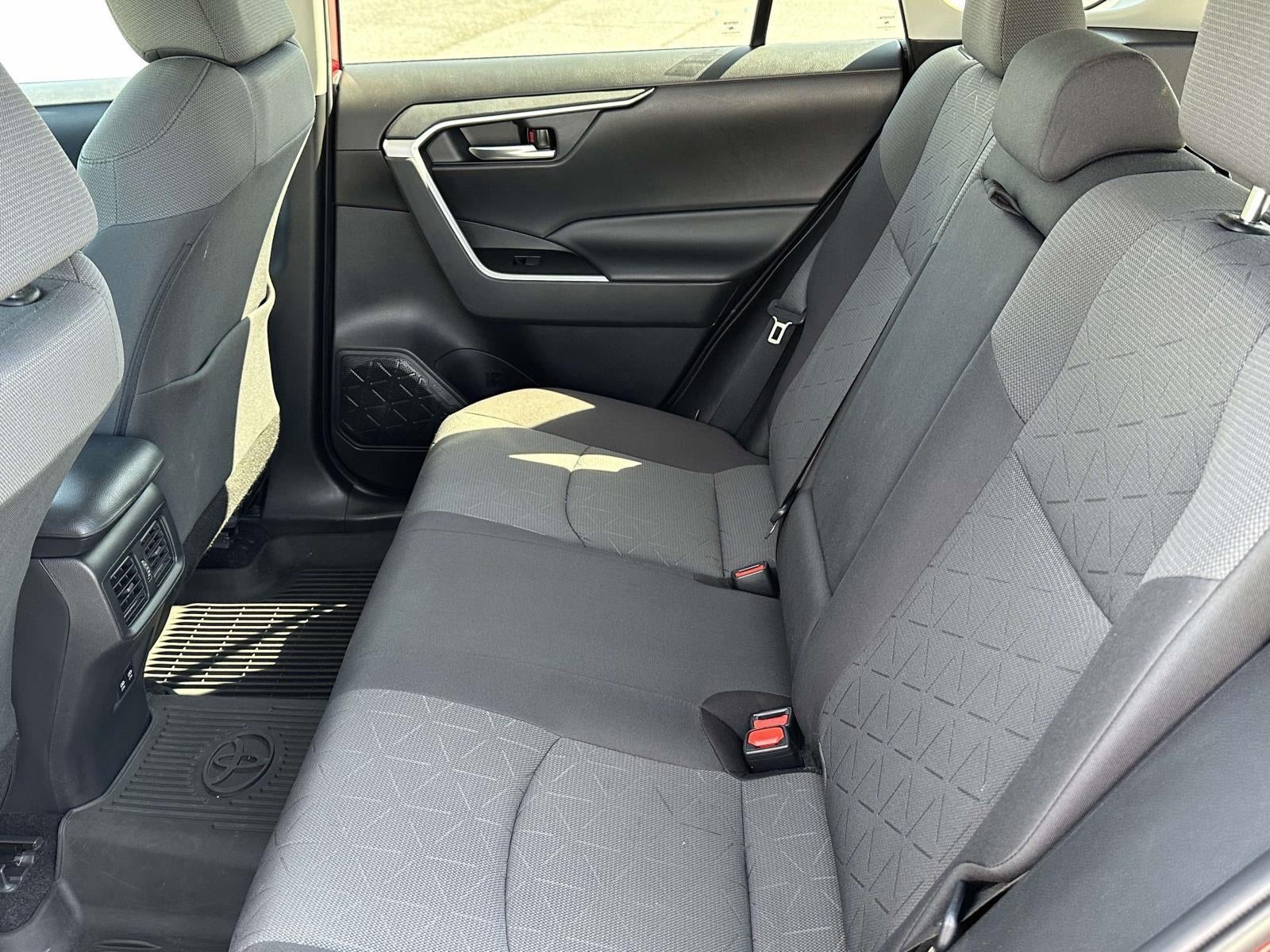 2020 Toyota RAV4 Hybrid XLE