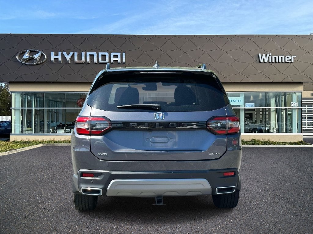 2023 Honda Pilot Elite