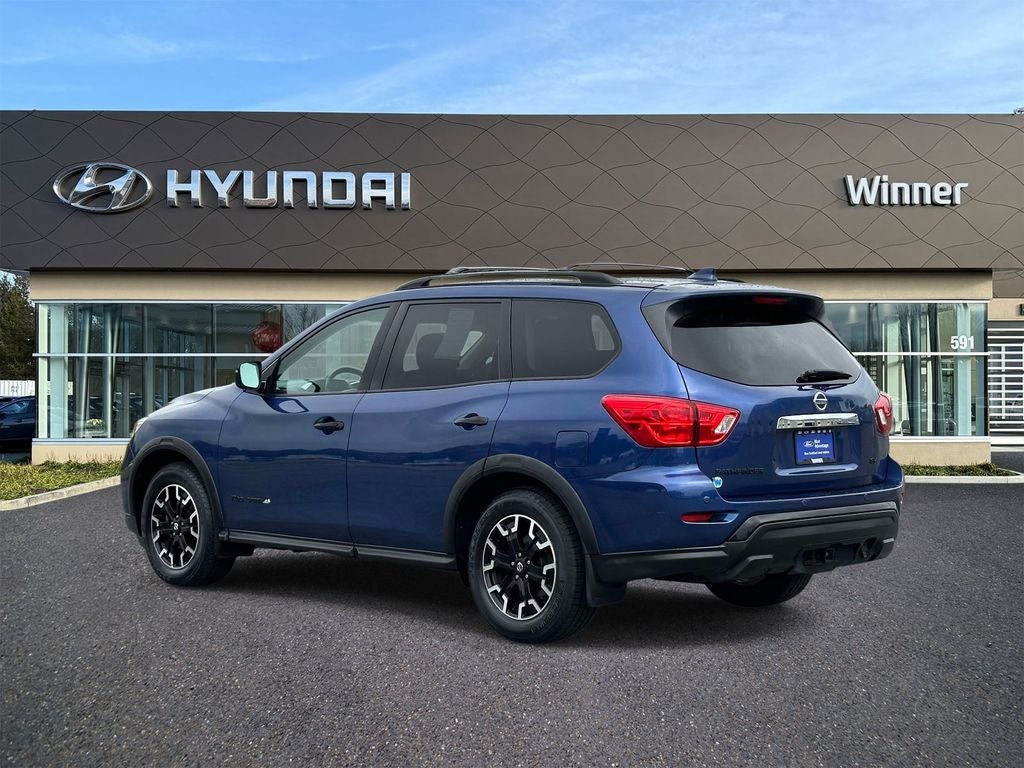 2019 Nissan Pathfinder SV