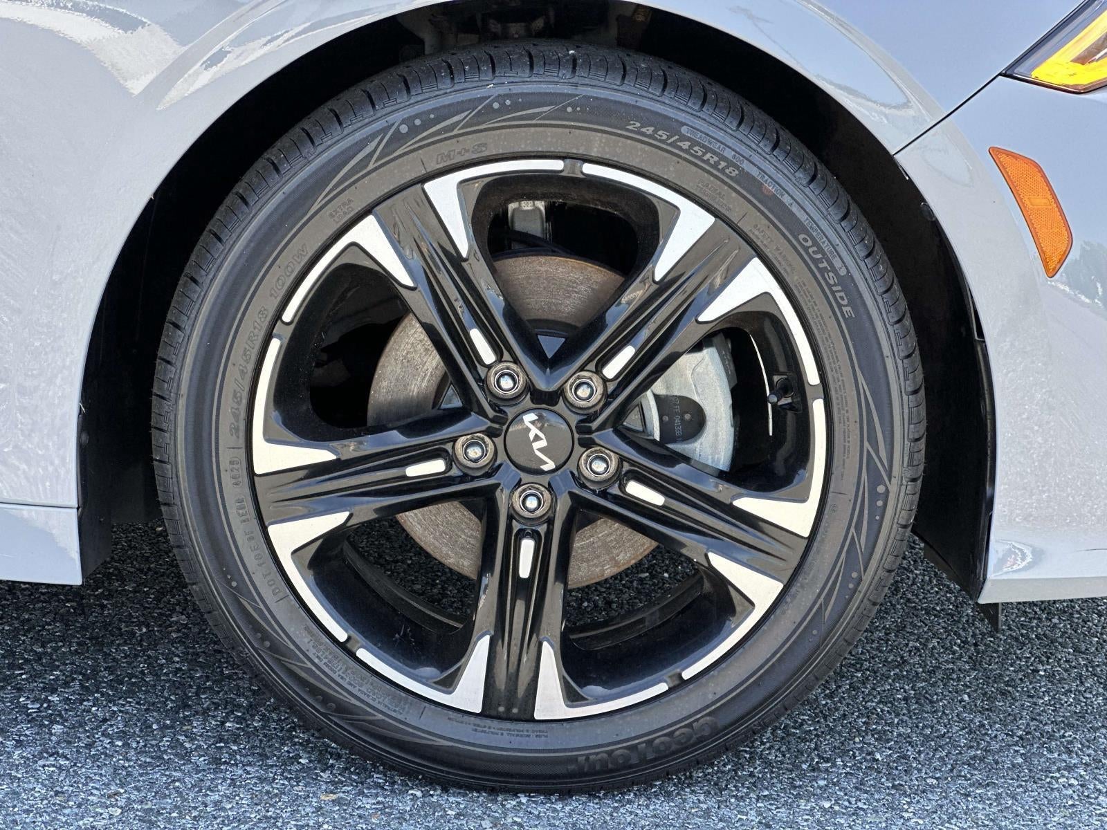 2024 Kia K5 GT-Line