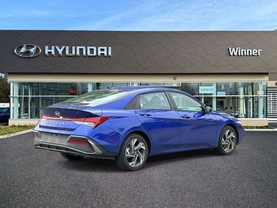 2025 Hyundai Elantra SEL Sport