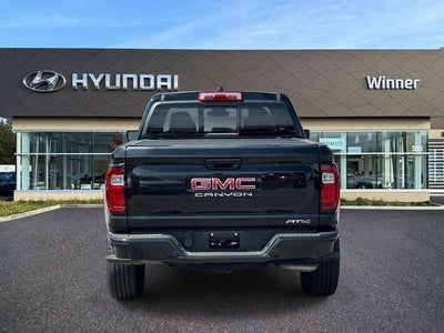 2024 GMC Canyon AT4