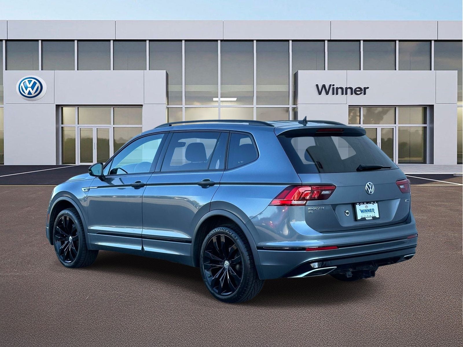 2021 Volkswagen Tiguan 2.0T SE R-Line Black
