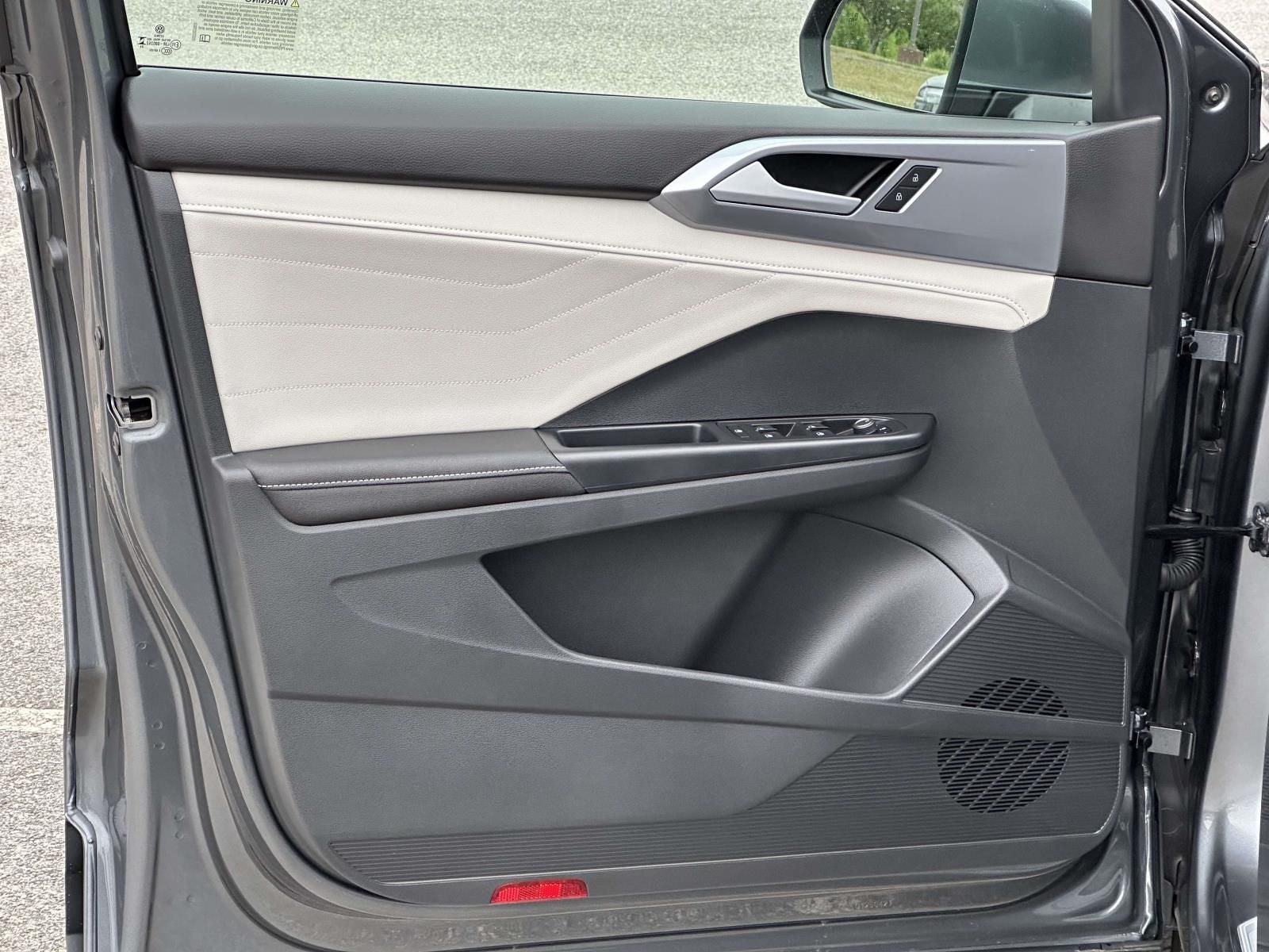 2025 Volkswagen Taos 1.5T SEL