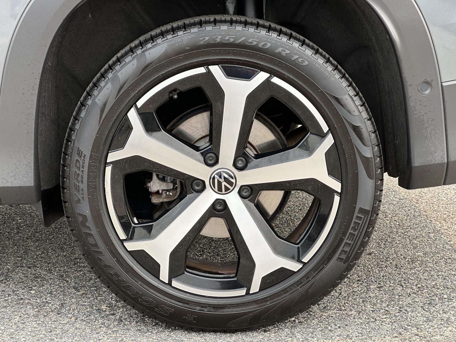 2025 Volkswagen Tiguan 2.0T SE