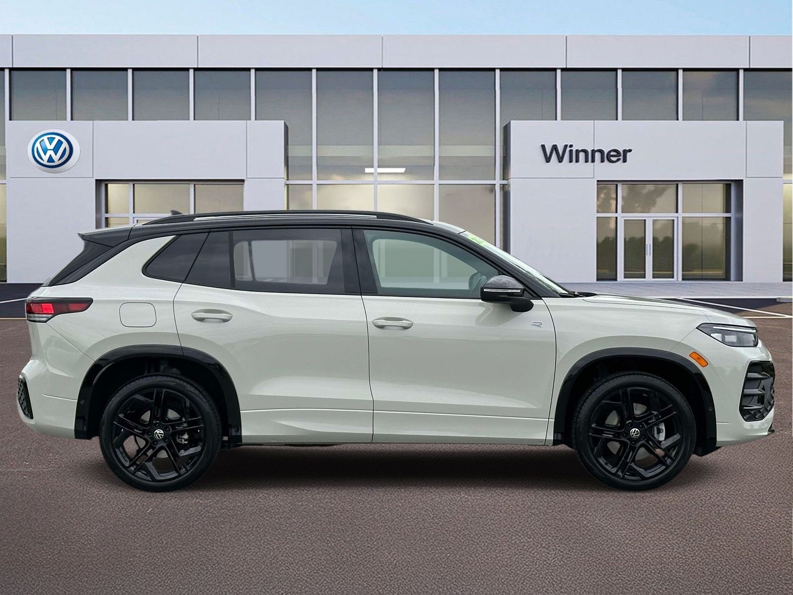 2026 Volkswagen Tiguan 2.0T SE R-Line Black