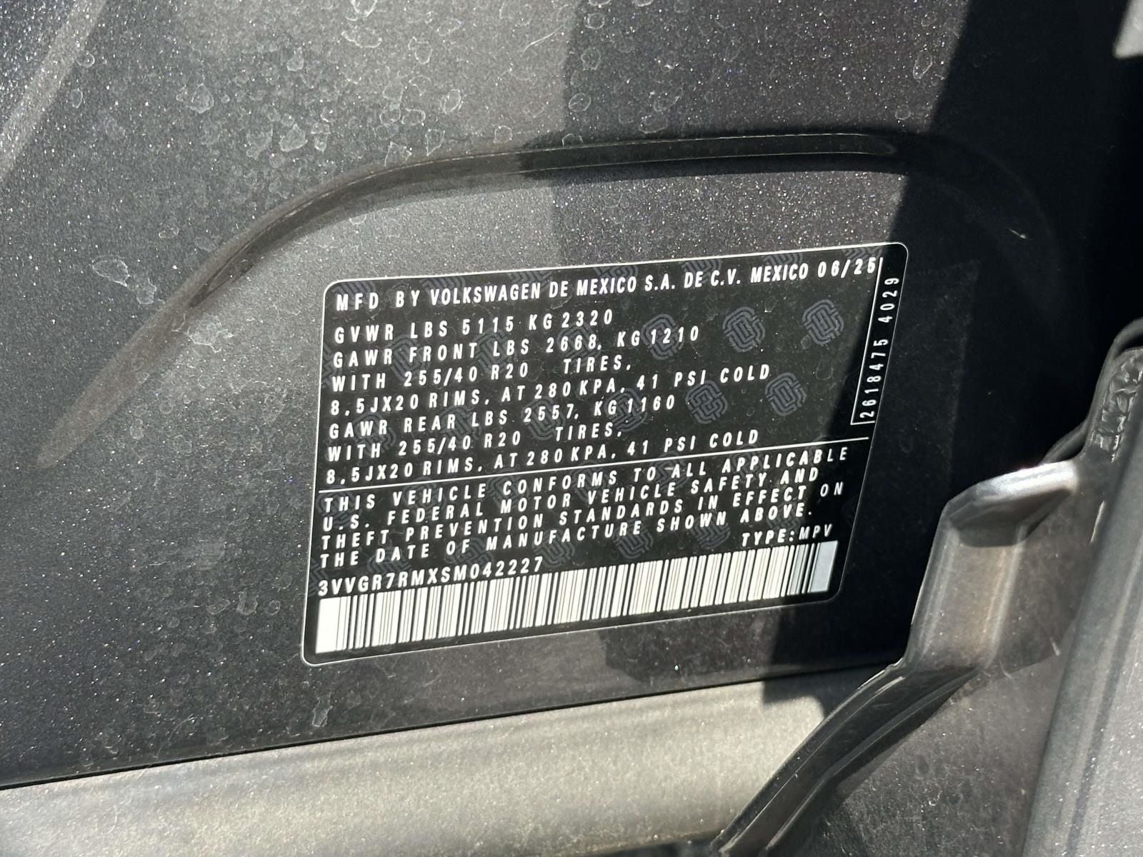 2025 Volkswagen Tiguan 2.0T SE R-Line Black