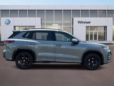 2025 Volkswagen Tiguan 2.0T SE R-Line Black