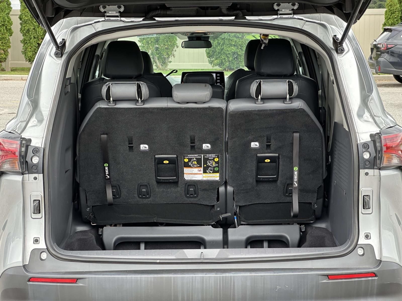2021 Toyota Sienna LE 8 Passenger