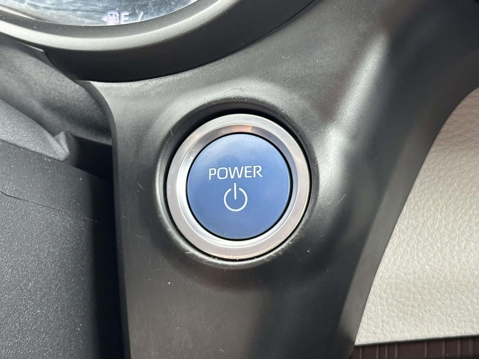 2021 Toyota Sienna LE 8 Passenger