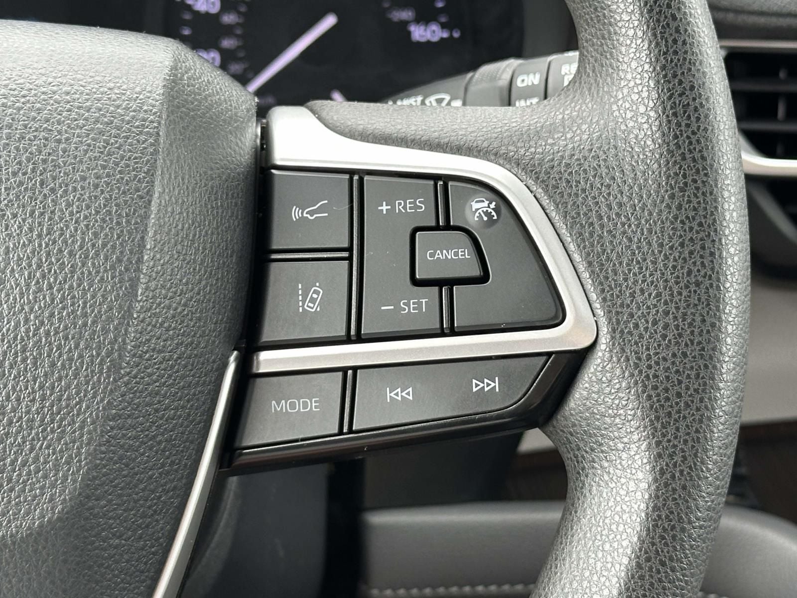 2021 Toyota Sienna LE 8 Passenger