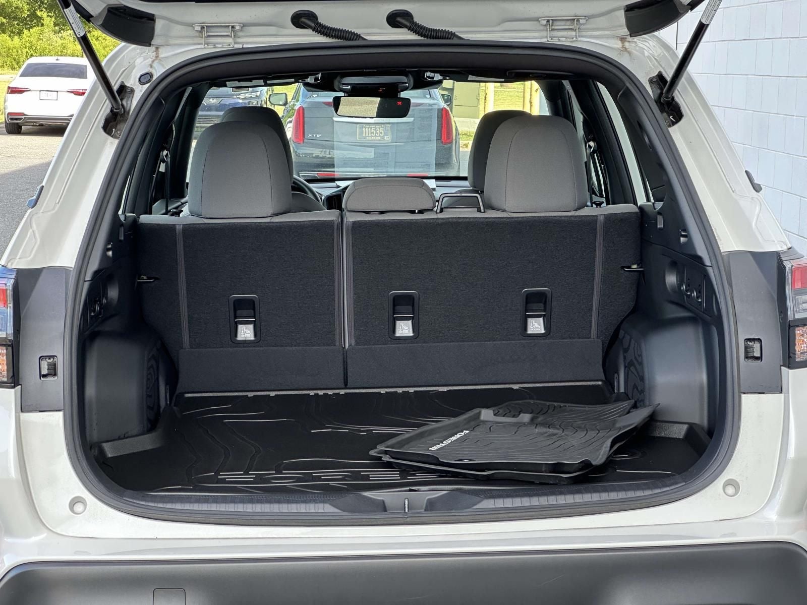 2025 Subaru Forester Base