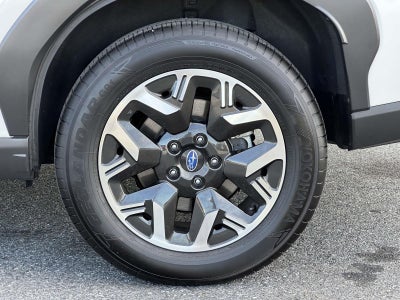 2025 Subaru Forester Base