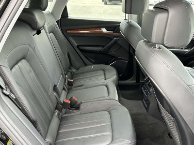 2023 Audi Q5 45 S line Premium quattro