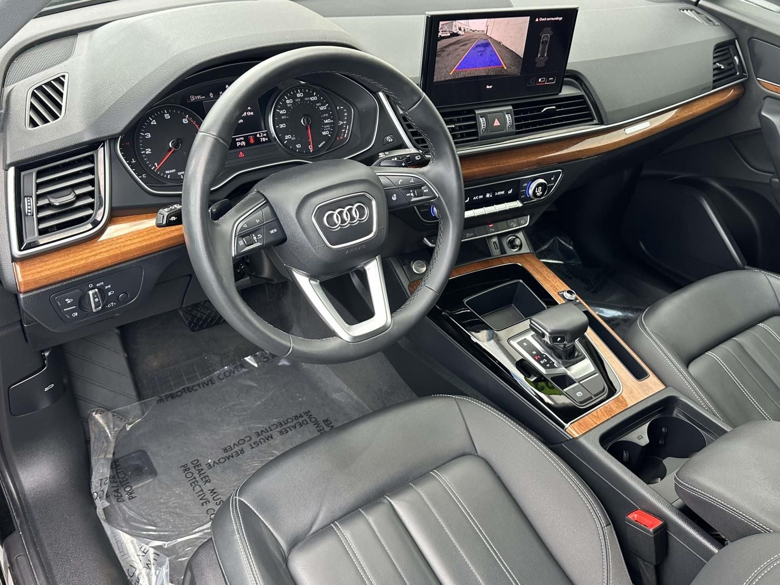 2023 Audi Q5 45 S line Premium quattro