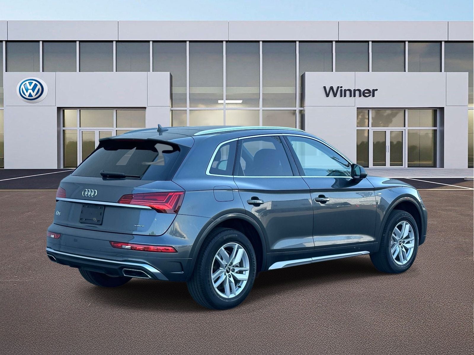 2023 Audi Q5 45 S line Premium quattro