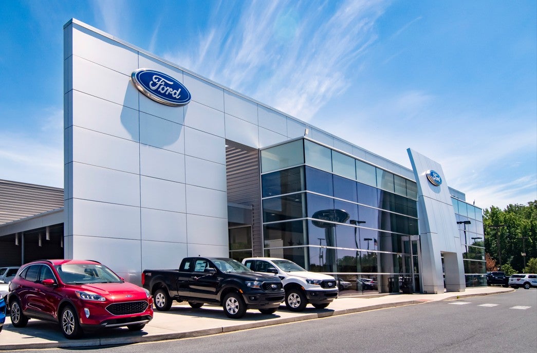 winner Ford showroom